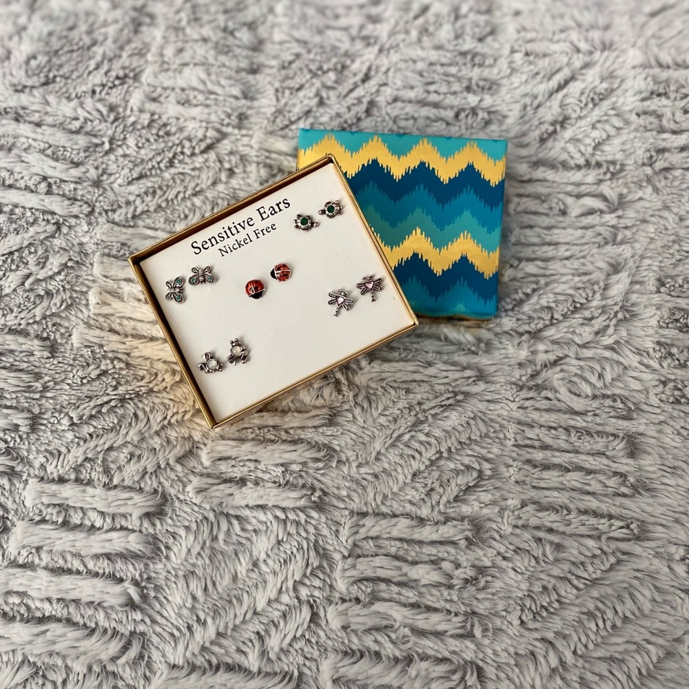 Sensitive Ears Earrings
